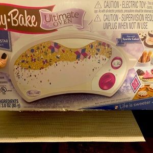 Easy bake ultimate oven💜